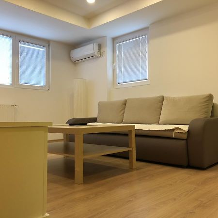 Premium 4U - City Center 50M2 - Skopje Ngoại thất bức ảnh