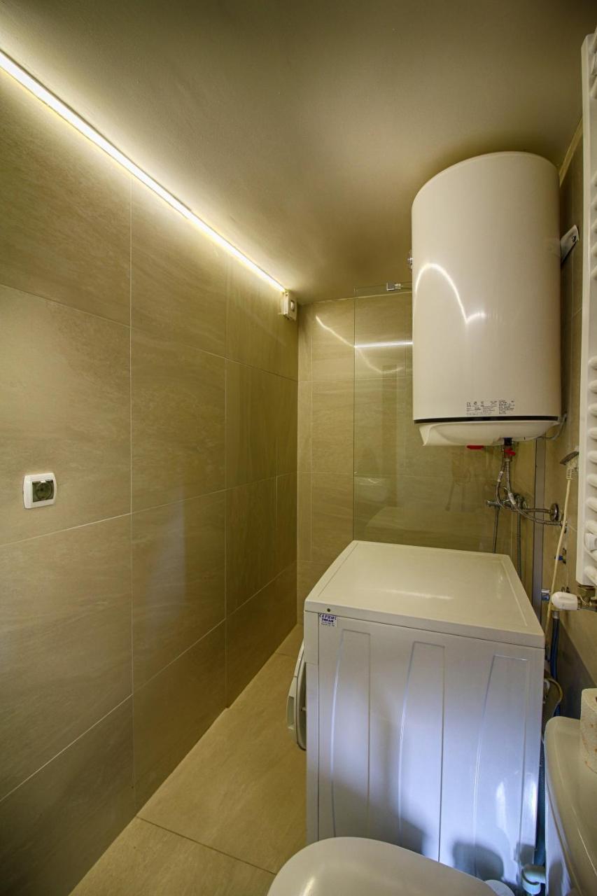 Premium 4U - City Center 50M2 - Skopje Ngoại thất bức ảnh